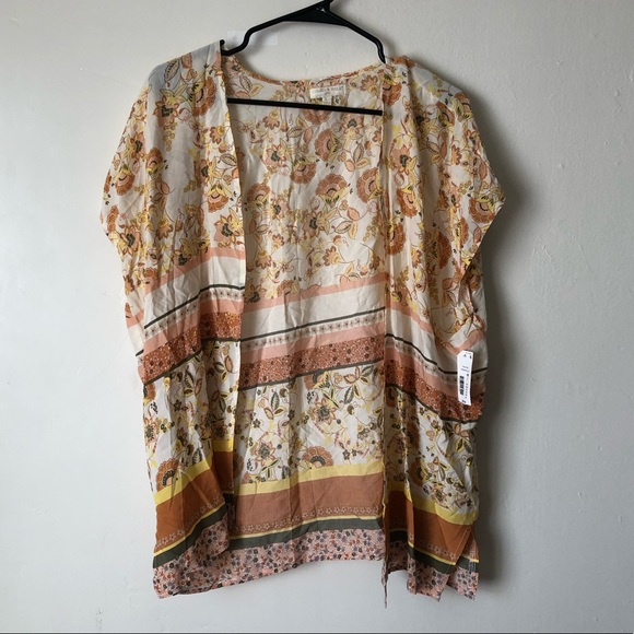 Chelsea & Violet Other - NWT Chelsea & Violet Girls Floral Kimono